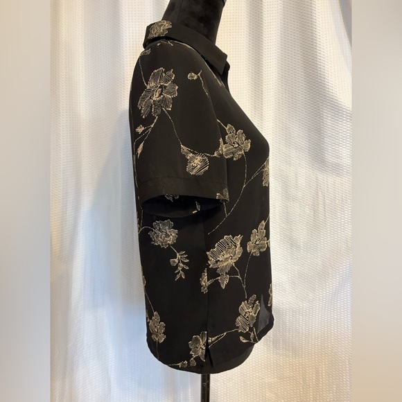 Pendelton black sheer floral print short sleeve button down blouse size 4 - Picture 4 of 6